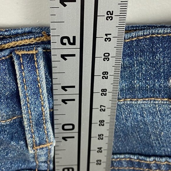 NEW Blank NYC The Fulton Dress Down Distress Jean Shorts Size 32 Denim High Rise - Picture 10 of 12